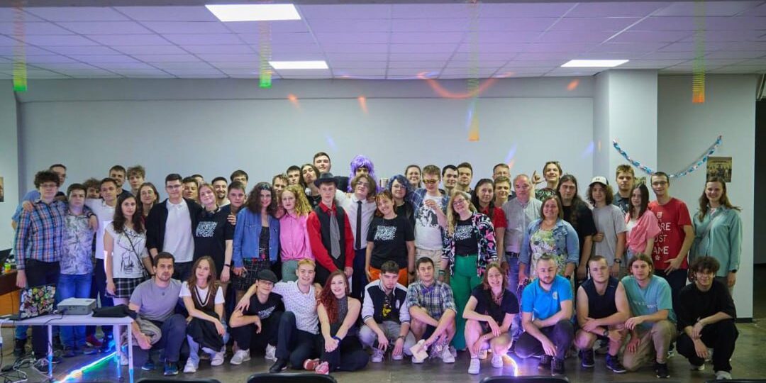 photo_5449717915965320550_y